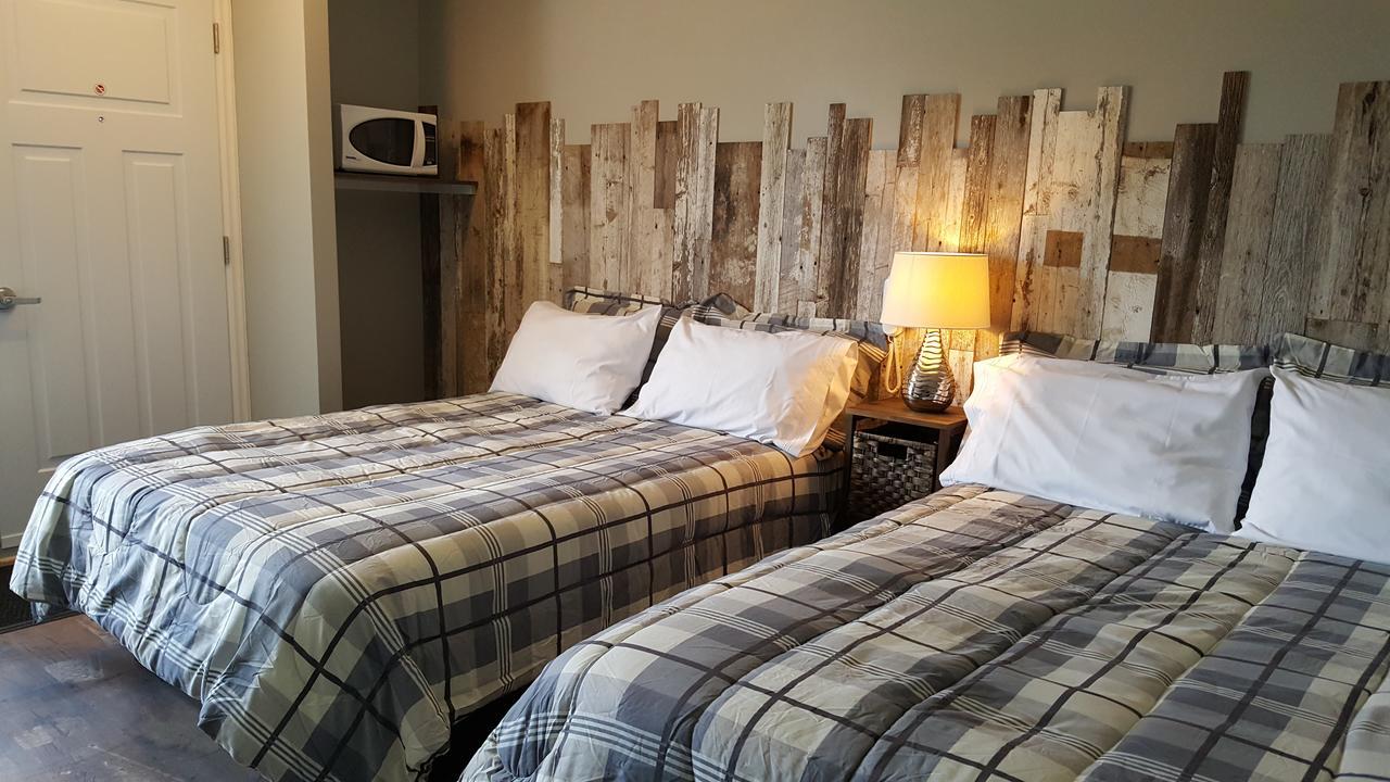 La Source Motel 2*