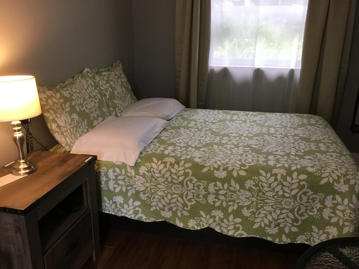 La Source Motel 2*