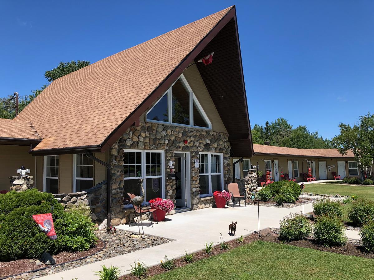 La Source Motel 2*